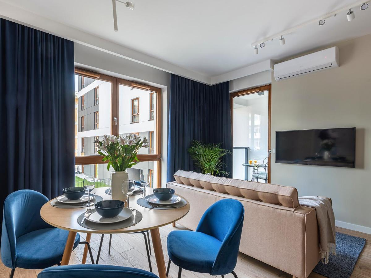 Apartament Yoursecondflat Grzybowska Metropoint Warszawa